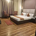 Hotel Idhayan Palace