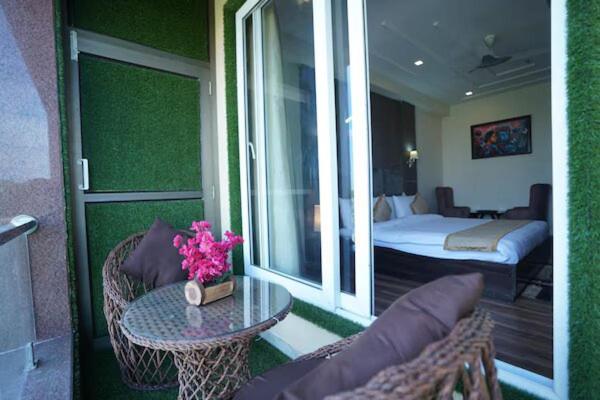 Hotel Idhayan Palace Vrindavan