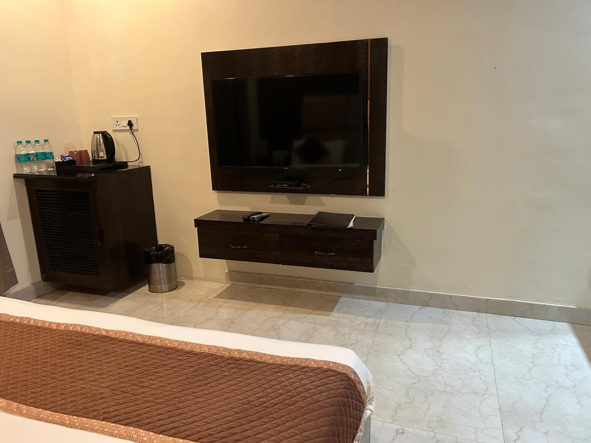 Idhayan Palace 4*